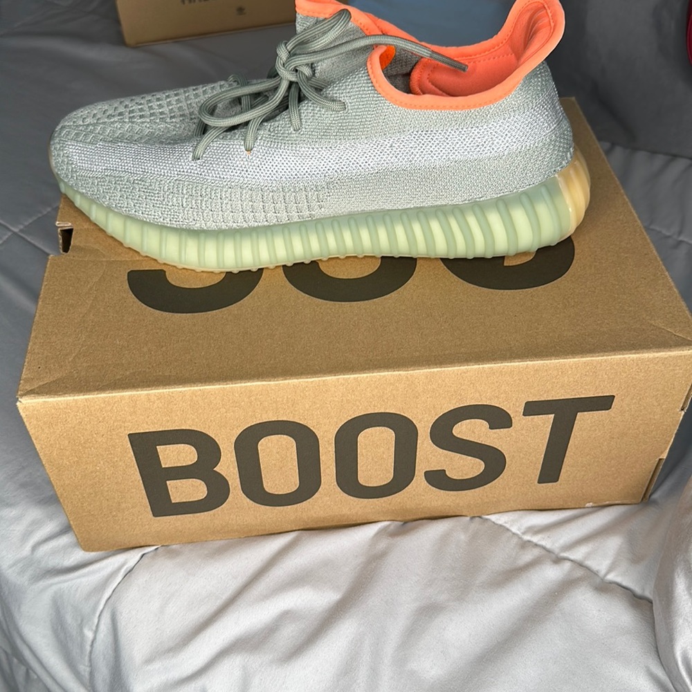 Yeezy 350 Dessert Sage size 11